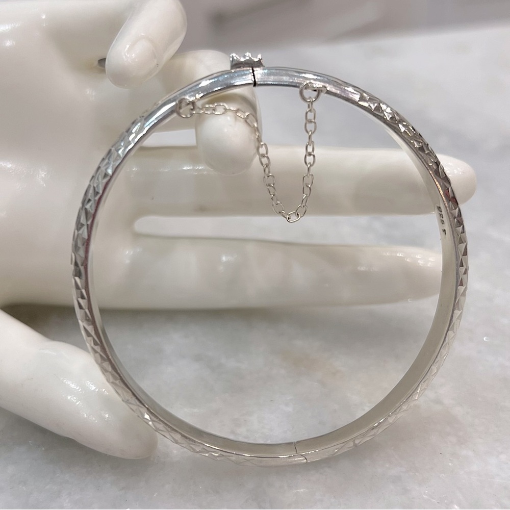 Sterling Silver Diamond Cut Bangle Bracelet - Picture 3 of 14